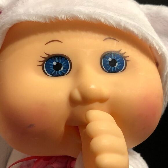 Cabbage Patch  kids doll - Picture 4 of 10